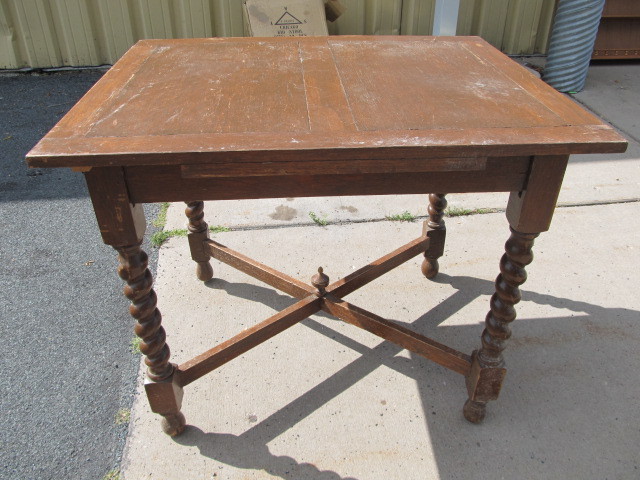 lot 72 image: Antique Barley Twist Leg Wooden Table
