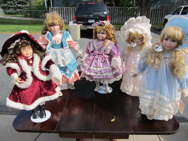 lot 74 image: Group of LARGE Porcelain Dolls