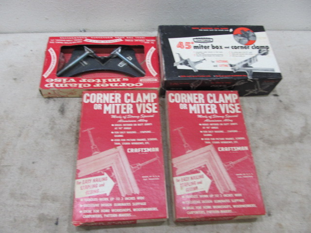lot 87 image: 4 Vintage Craftsman Corner Clamp Miter Vises