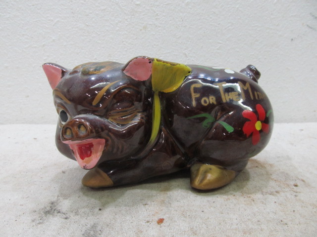 lot 107 image: OLD 1930s-40s Ceramic Piggy Bank FULL of Old PenniesCoins