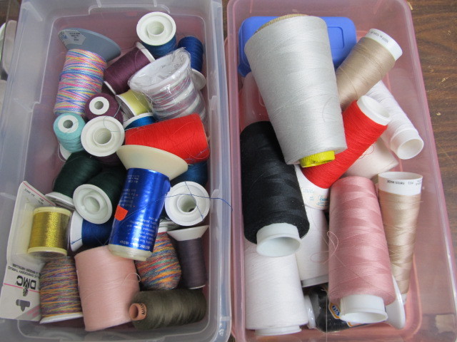 lot 122 image: Large Lot of Mostly Vintage Unused Thread