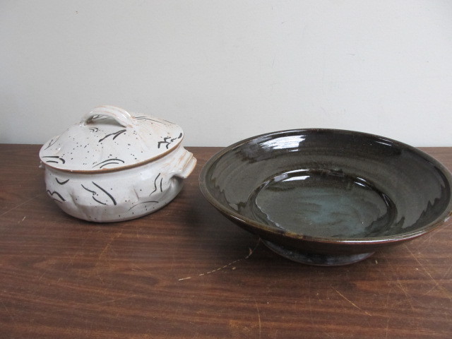 lot 134 image: 2 Large Signed&nbspStoneware Bowls