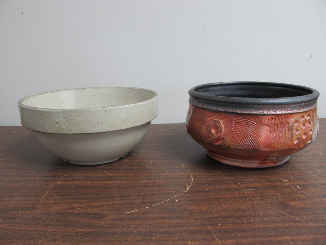 lot 135 image: 2 Vintage Stoneware Bowls