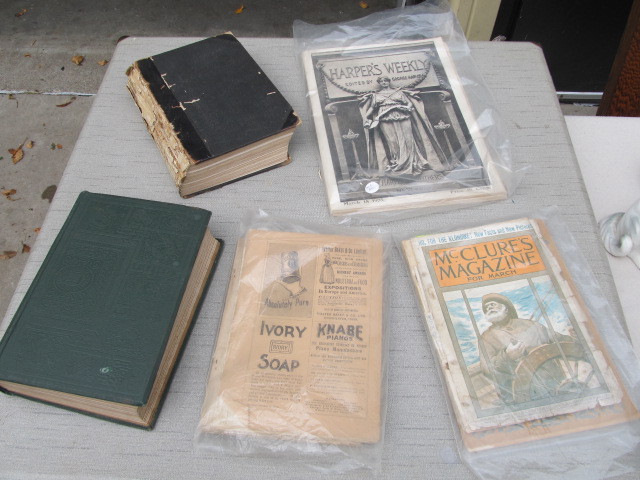 lot 139 image: Group of Late 19th-Early 20th Century Magazines