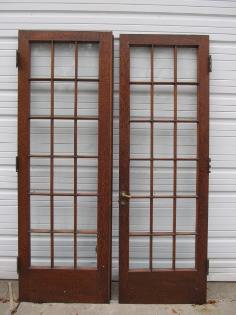 lot 144 image: Set of Antique Solid Oak Glass 18-Panel French Doors