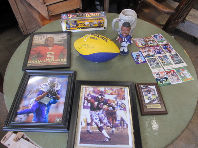 lot 161 image: Lot of MN Vikings Memorabilia wAutographs