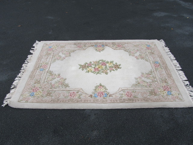 lot 166 image: Aubusson Rug