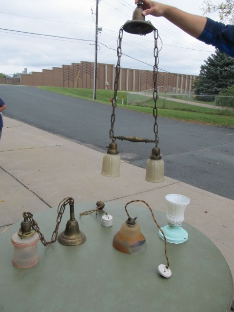 lot 184 image: Lot of Antique Hanging Lamps & Fixtures