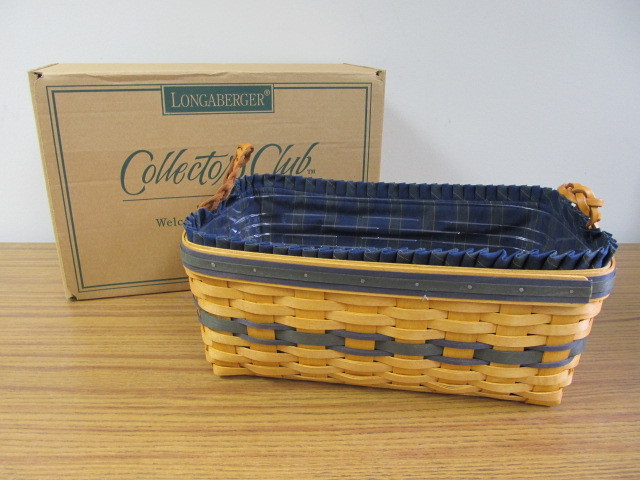 lot 212 image: 1997 Longaberger Collectors Edition Welcome home Basket