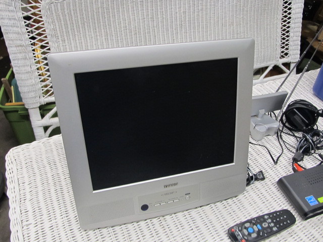 lot 220 image: HD TV System