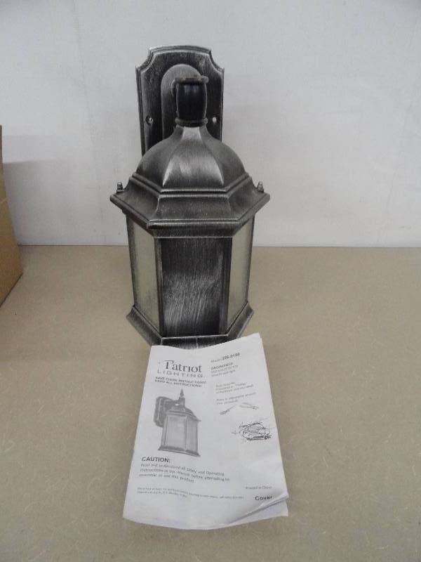 Patriot Light, Motion detector, Security wall light
