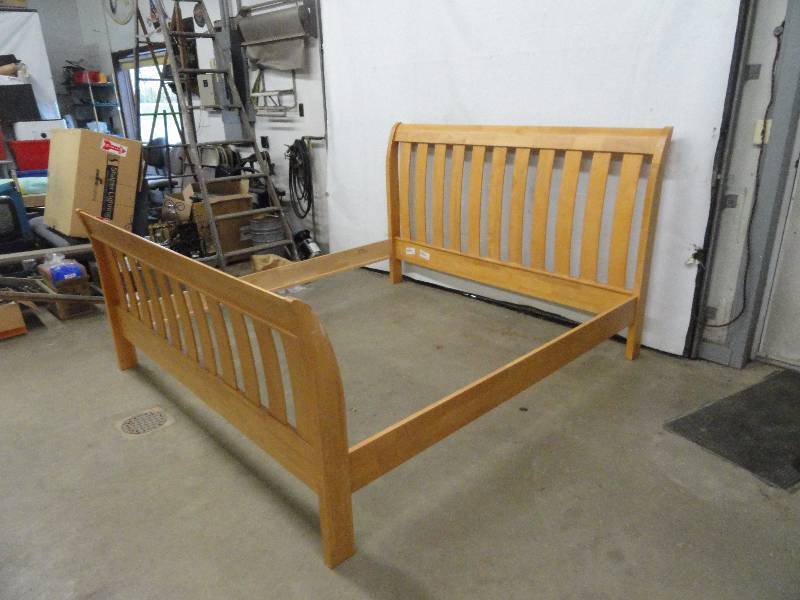 Maple Head & Foot Board Bed Frame