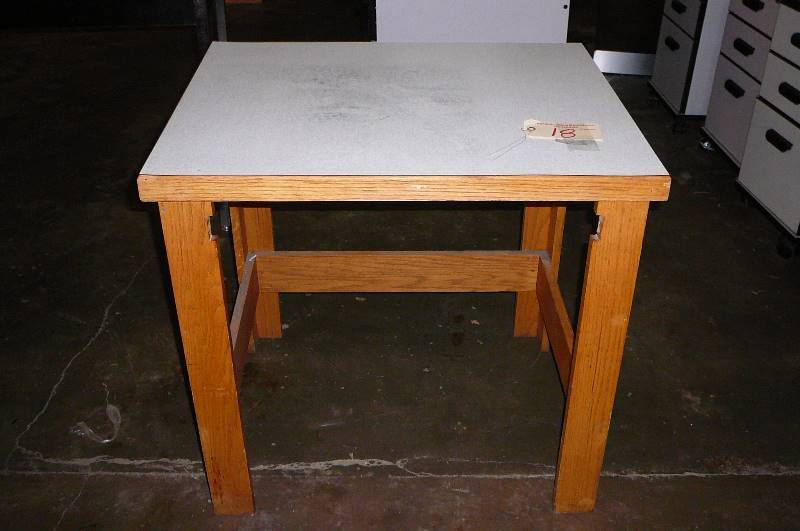 lot 18 image: Wooden Desk
