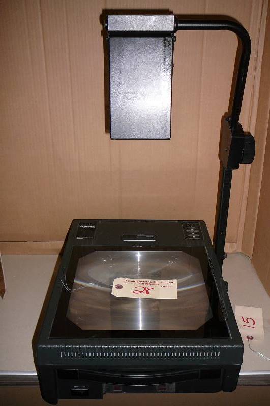 lot 28 image: Overhead Projector