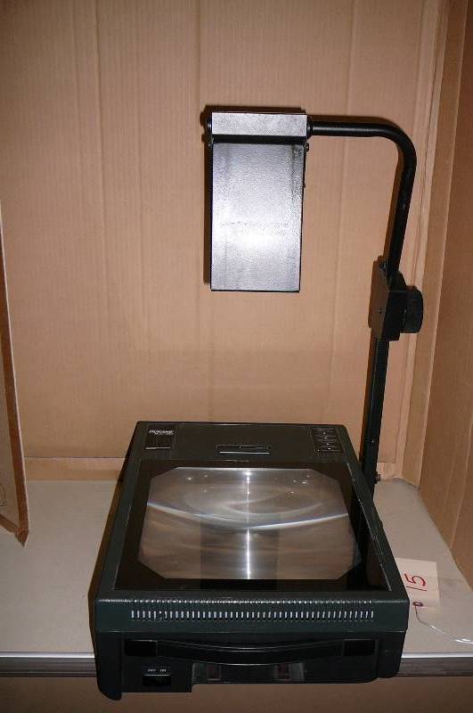 lot 30 image: Overhead Projector