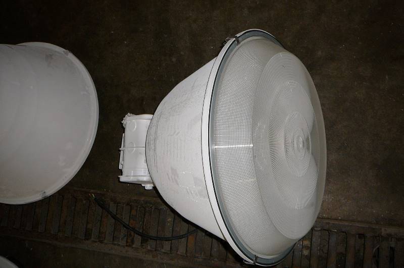 lot 35 image: Large  Lighting, Luminare