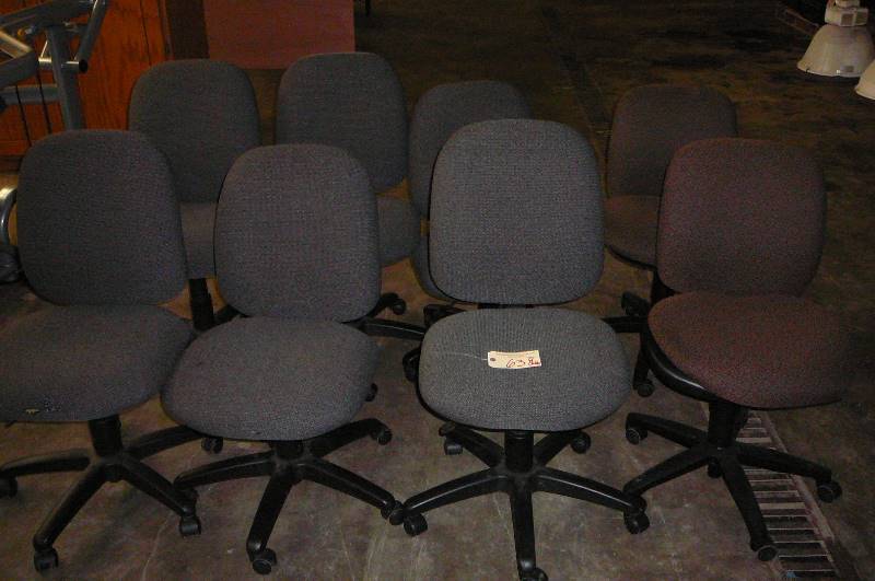 lot 64 image: Office Chairs