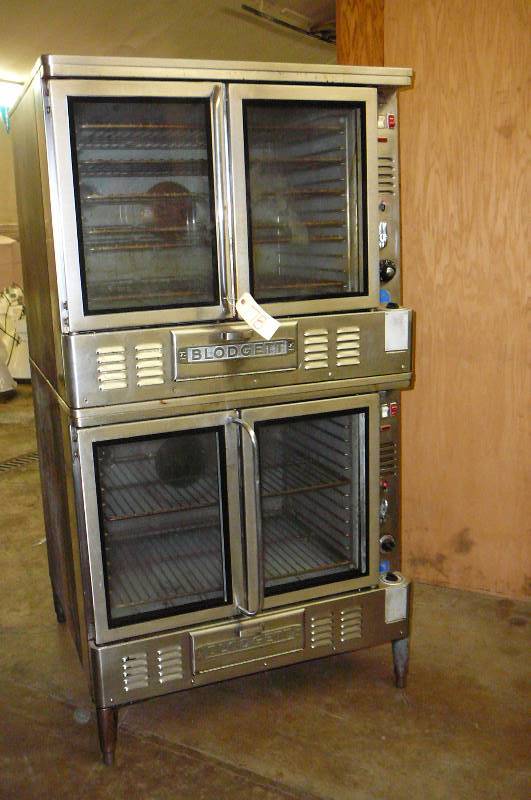 lot 78 image: Convection Ovens Blodgett Model AF-100 Input 425007bu 115 vac  60hz- 1ph -12a  38w xx 71h x 37 deep