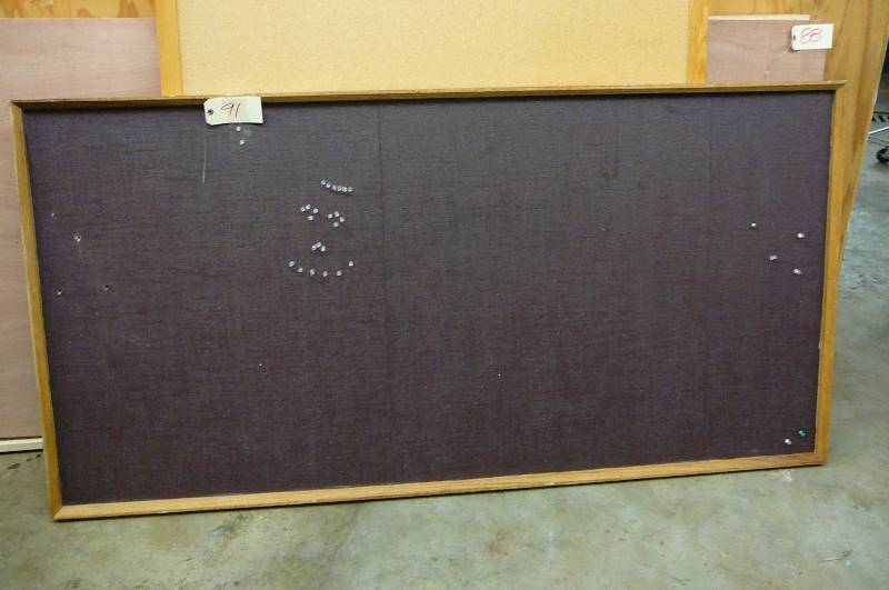 lot 91 image: Corkboard 73 x 37