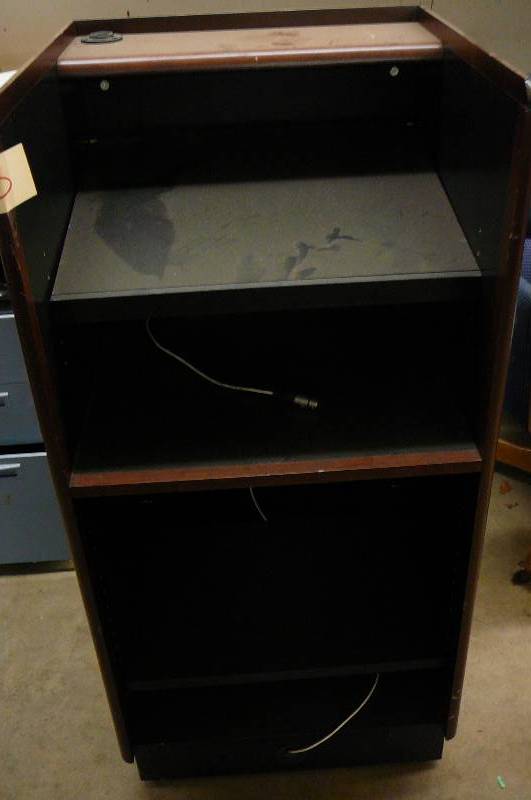 lot 93 image: Podium on Casters