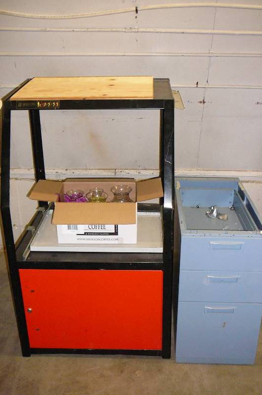 lot 96 image: Under Desk Drawers and Media Stand Bretford