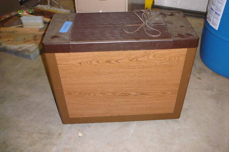 lot 100 image: Humidifier