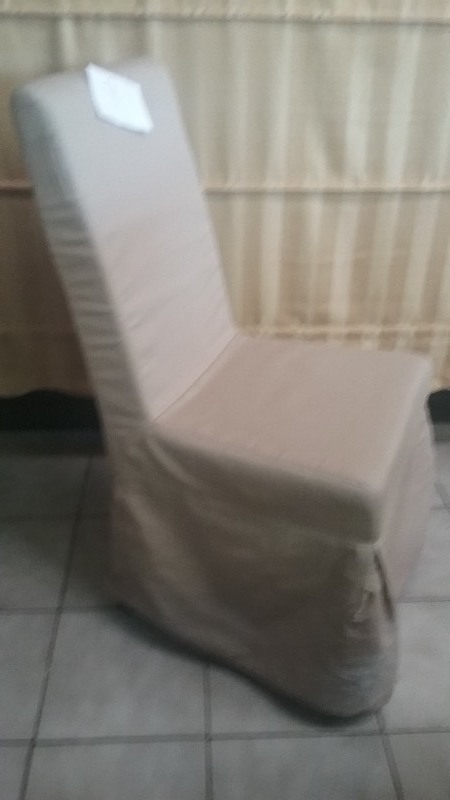 lot 9 image: Vanity Chair
