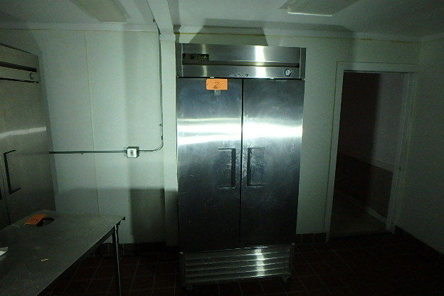 lot 2 image: True Refrigerator