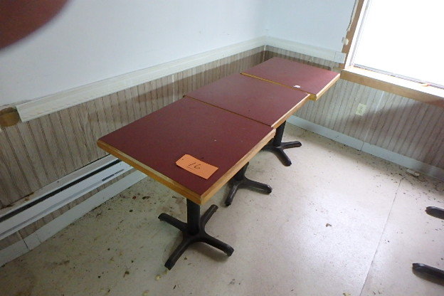 lot 16 image: 3 Caf Tables