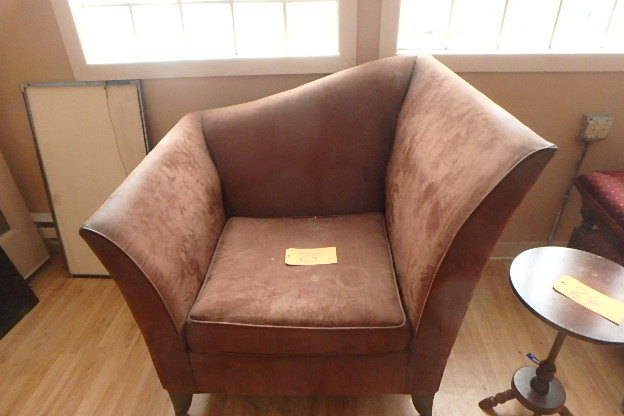 lot 25 image: Asymmetric Chair