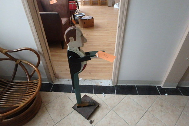 lot 36 image: Butler