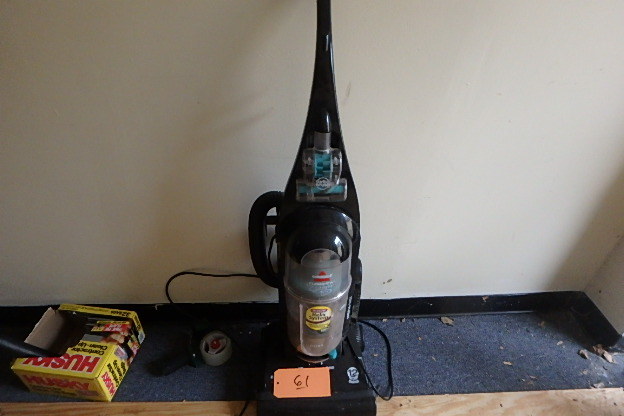 lot 61 image: Bissel Vacuum