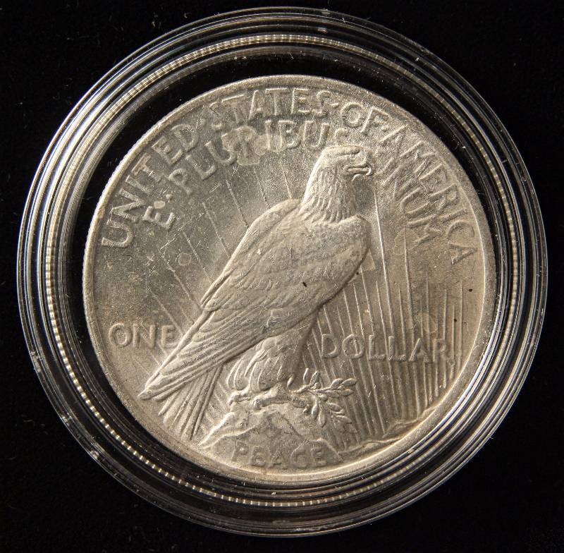 1922 PEACE SILVER DOLLAR BU UNC IN AIRTITE HOLDER