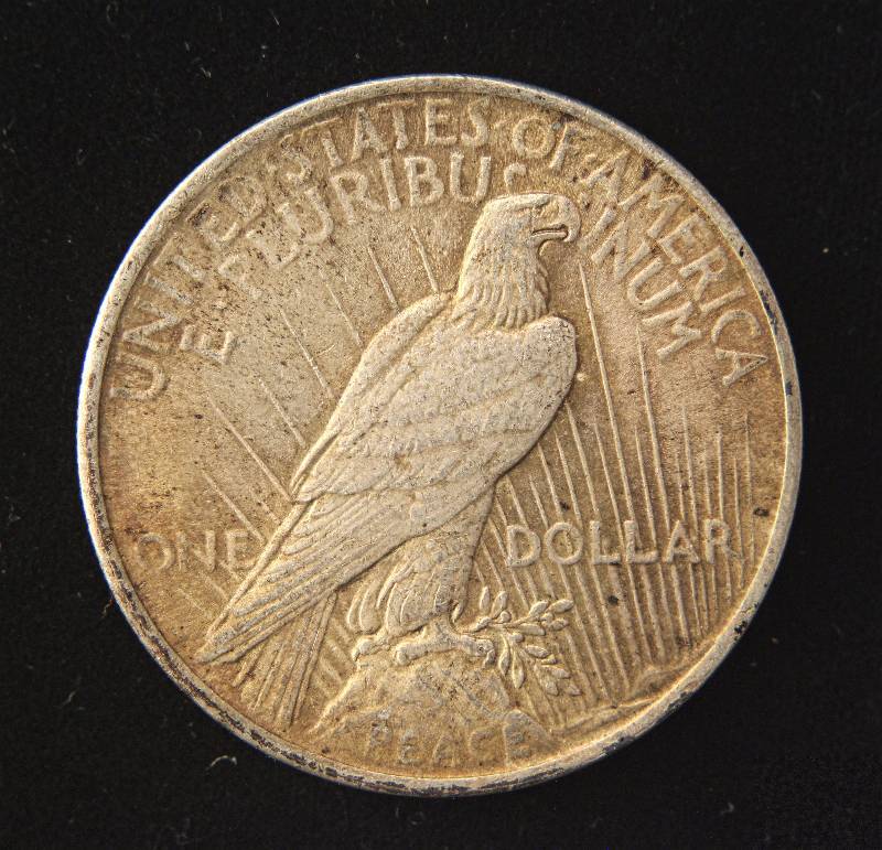 1922 PEACE SILVER DOLLAR XF