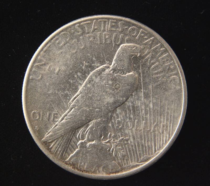 1927-S PEACE SILVER DOLLAR VF35