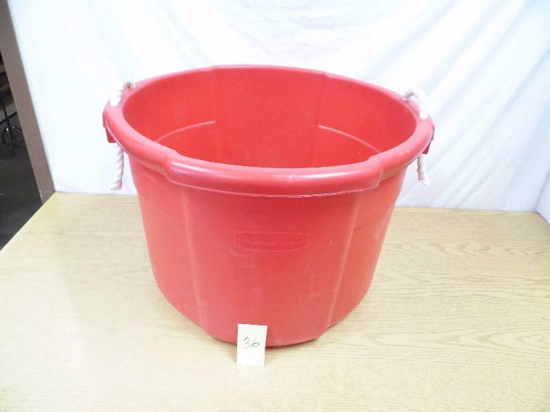 Rubbermaid Bucket