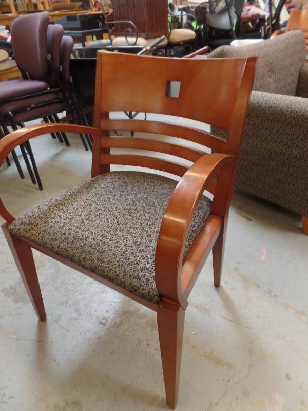HIGH QUALITY SLAT BACK MODERN CHAIRS