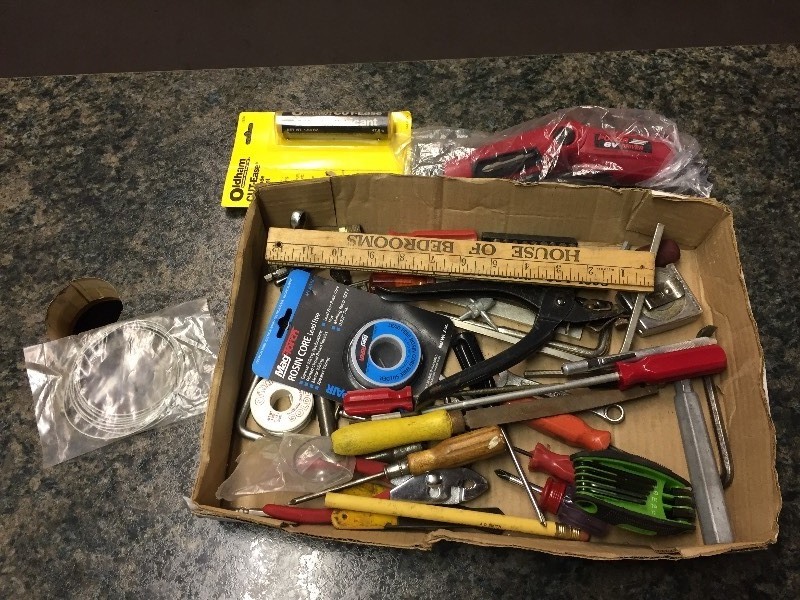 lot 32 image: Hand Tool Lot