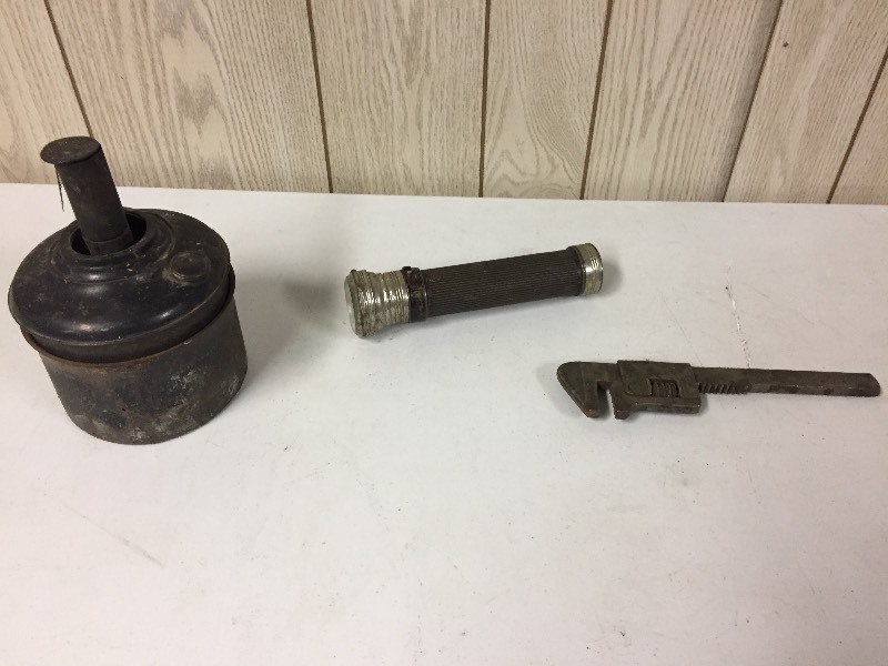 lot 43 image: Vintage Flashlight, Pipewrench