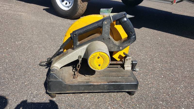 lot 3 image: Dewalt steel Cut Off Saw, 14 3800 rpm