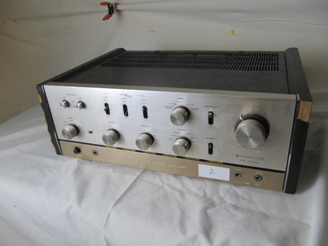 lot 2 image: Kenwood Amp