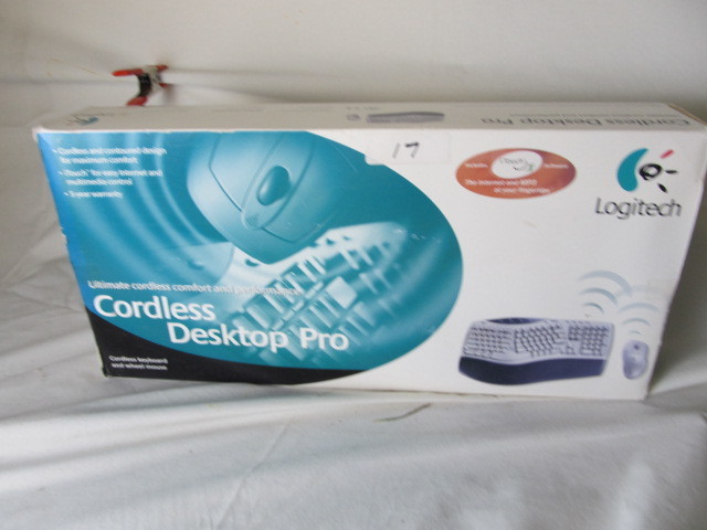 lot 16 image: Cordless Keyboard & Mouse