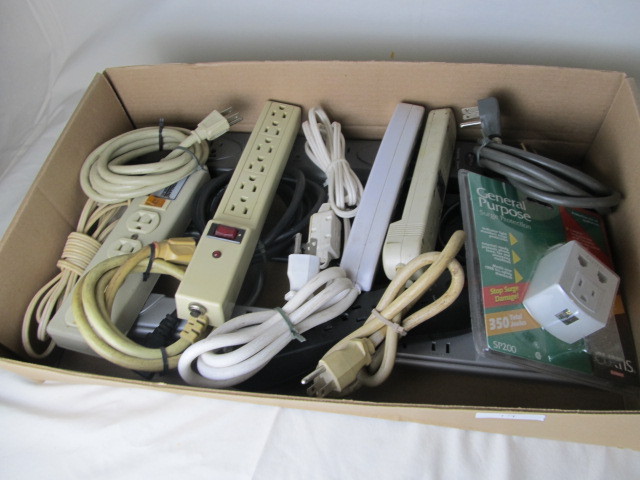 lot 19 image: Surge Protectors & Power Strips