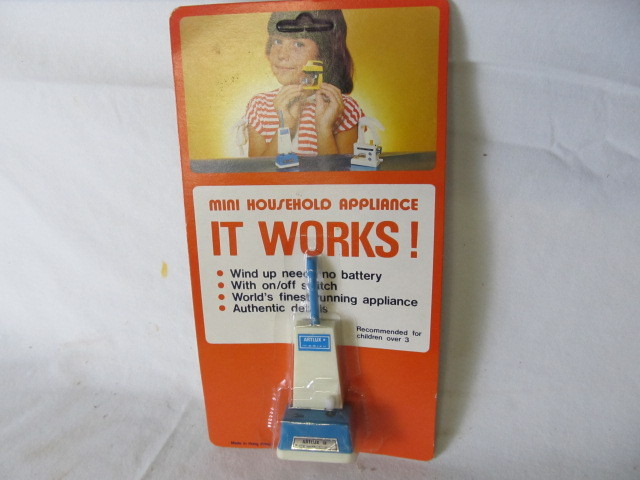lot 49 image: NIB Toy Vacuum