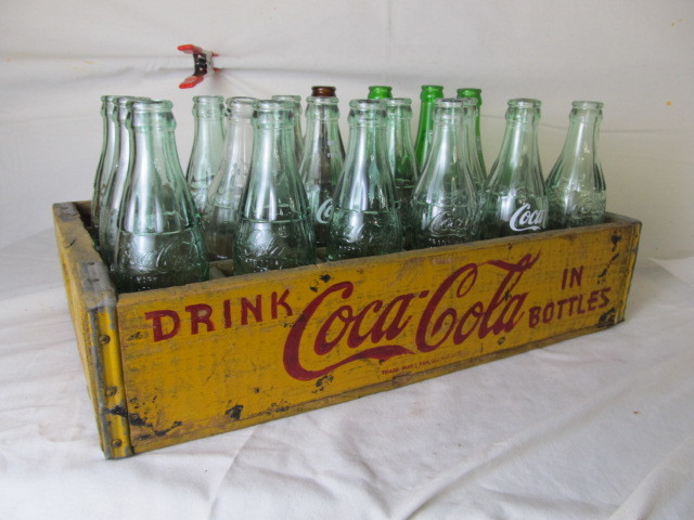 lot 58 image: Coca-Cola Crate