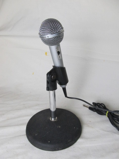 lot 63 image: Realistic Desktop Microphone