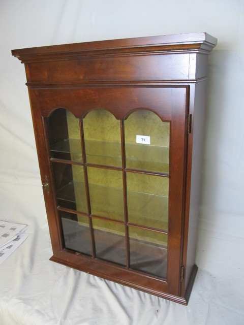 lot 77 image: Lighted Wall Cabinet
