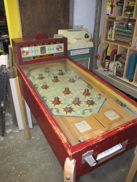 lot 83 image: Ballys 1936 Pinball Machine
