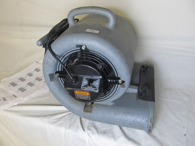 lot 98 image: Floor Dryer