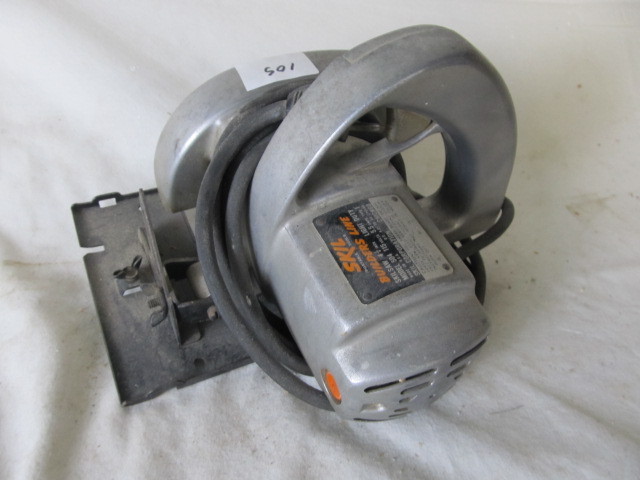 lot 105 image: 4 Finish Skill Saw 